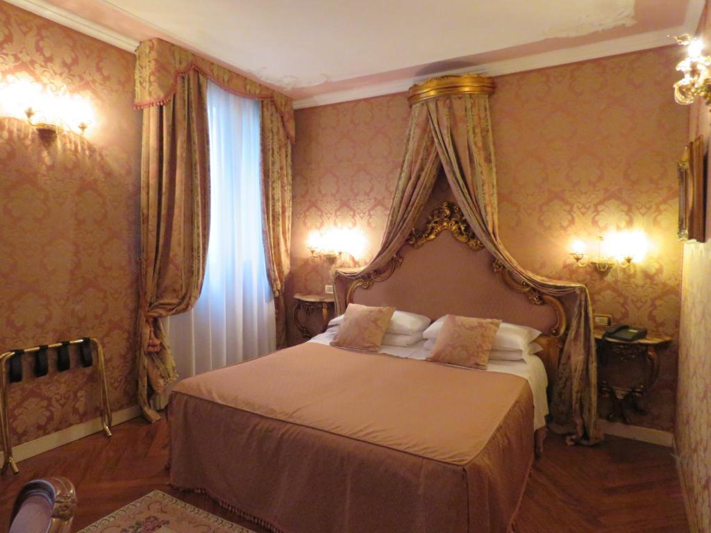 Hotel Antico Doge - A Member Of Elizabeth Hotel Group Venice Ngoại thất bức ảnh