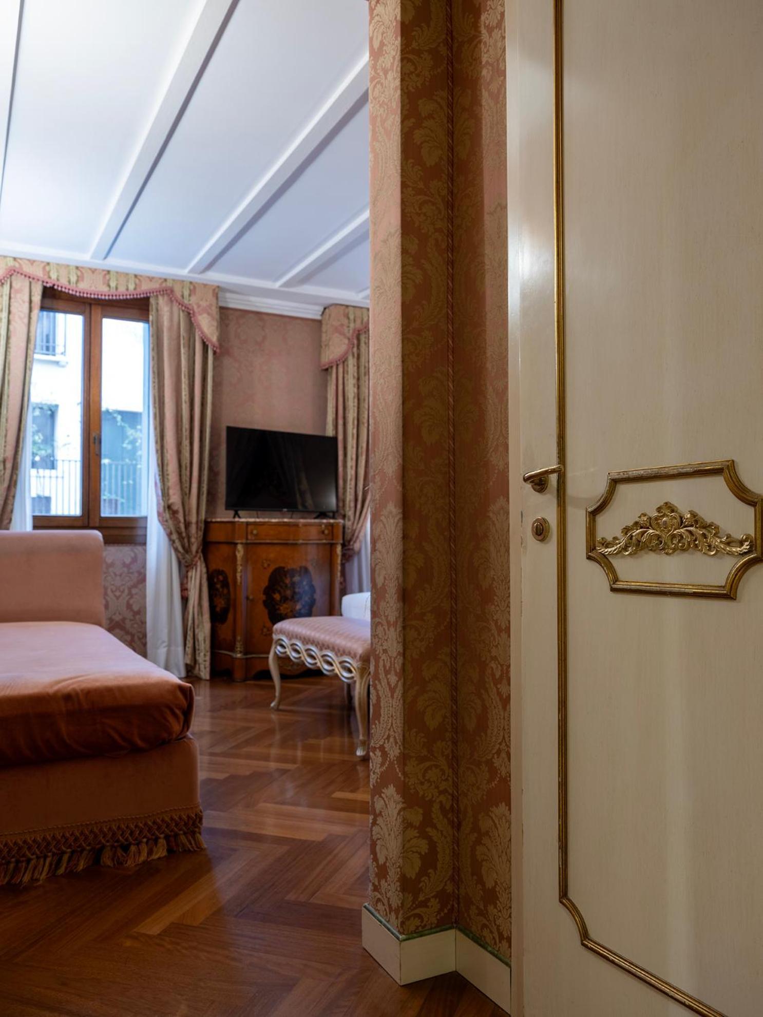 Hotel Antico Doge - A Member Of Elizabeth Hotel Group Venice Ngoại thất bức ảnh